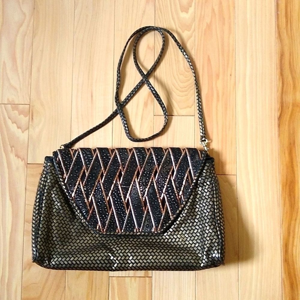 Vintage Bags by Pinky shoulder bag black and gold